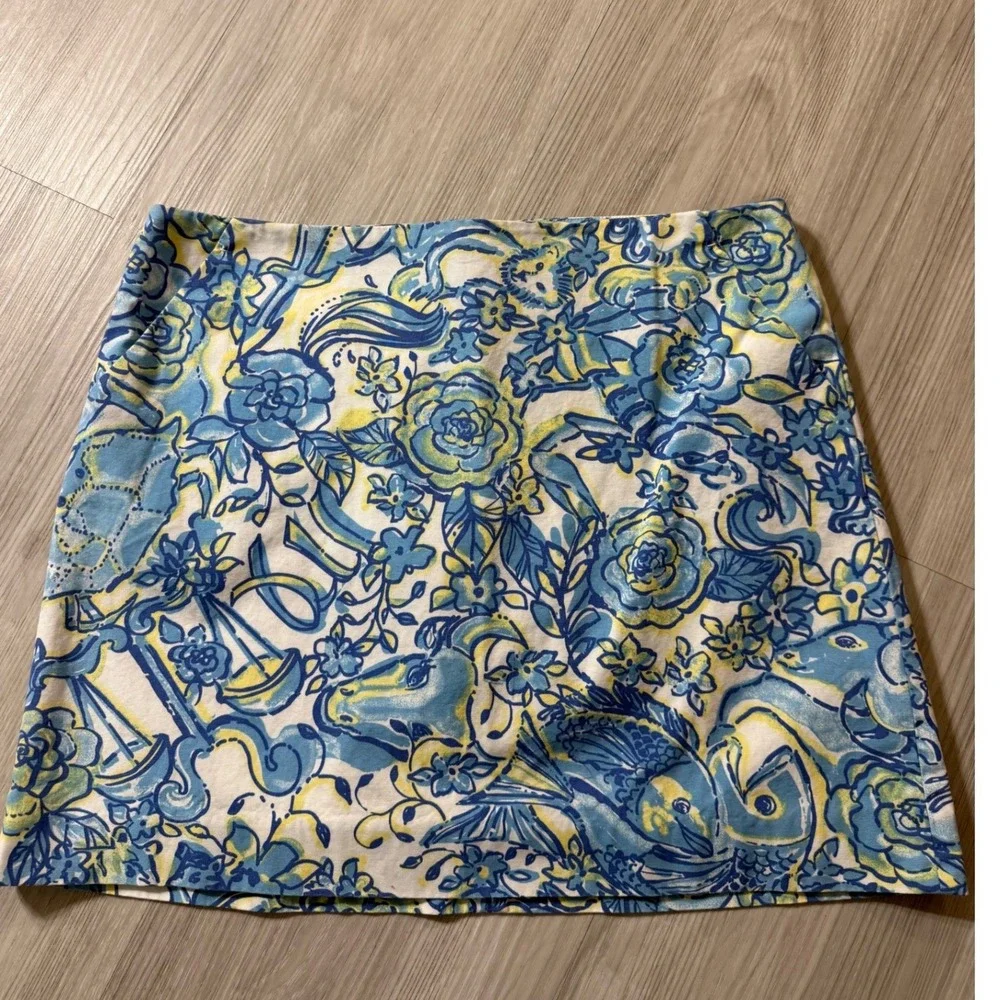 Lilly Pulitzer Blue Yellow Floral Zodiac Print Mini Skirt Pockets Size 8